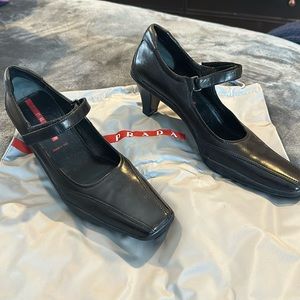 Prada vintage 90’s kitten Maryjane’s size 10/41